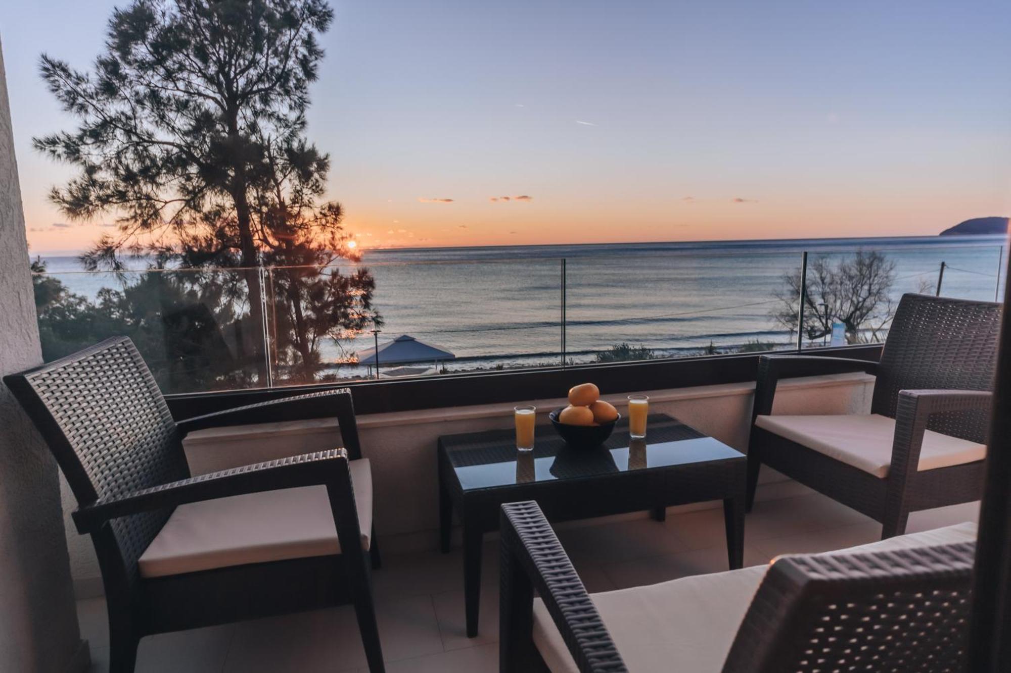 Apartments Kuce Lekovica Beach & Snack Bar- Bistro Room photo
