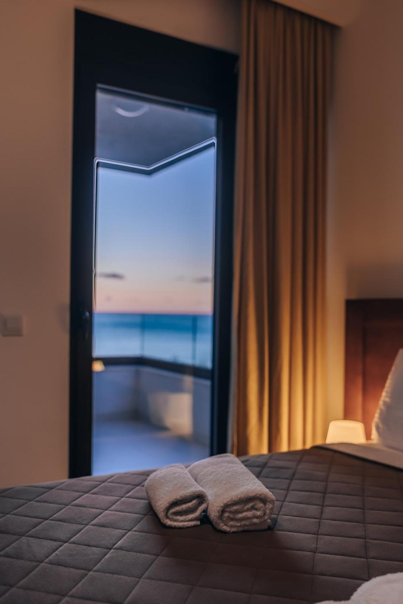 Apartments Kuce Lekovica Beach & Snack Bar- Bistro Room photo