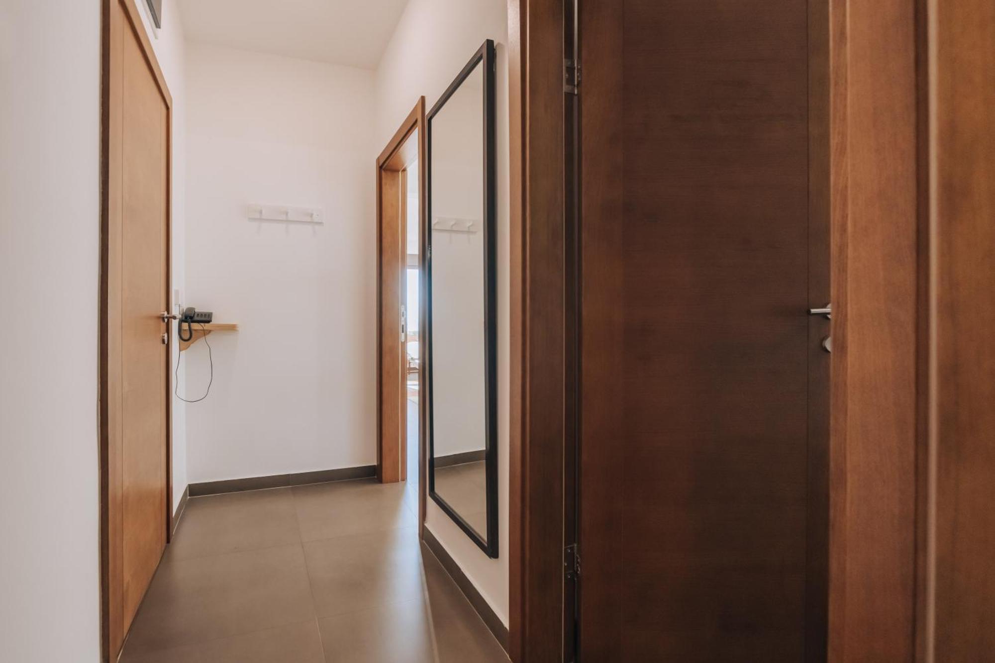 Apartments Kuce Lekovica Beach & Snack Bar- Bistro Room photo