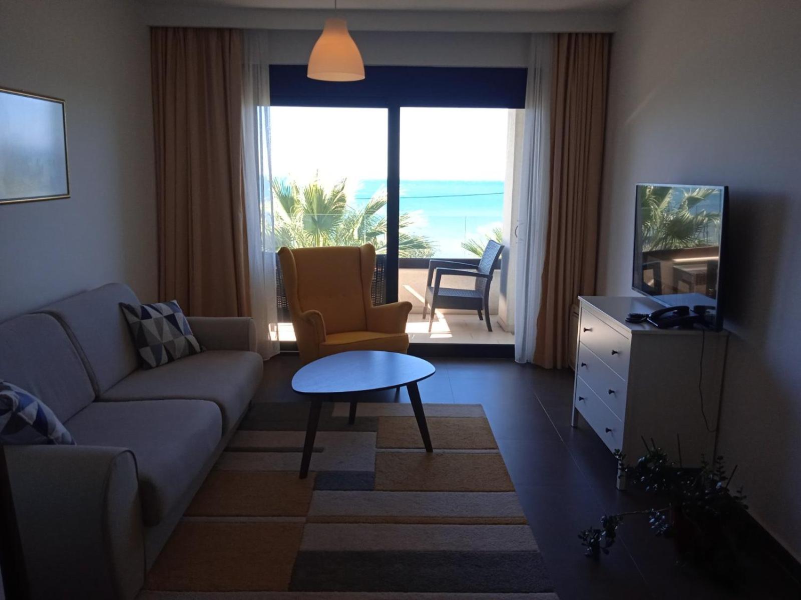 Apartments Kuce Lekovica Beach & Snack Bar- Bistro Room photo